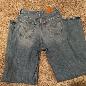 Levi's Classic Blue Jeans with Signature Stitching Sz 26